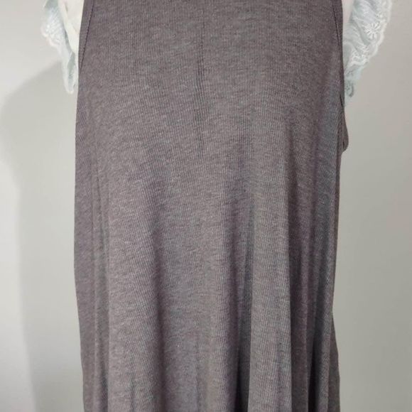 ODDY Tops - NWT 1X ODDY  Gray Tunic Blouse 22” pit-pit 30” length fits like XL C3454